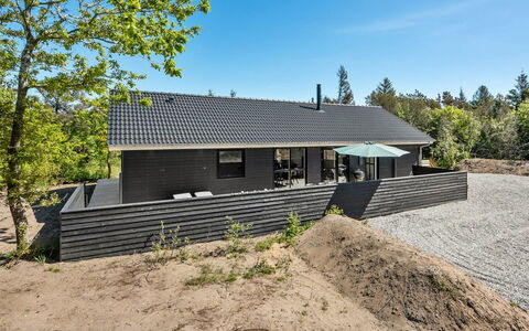 Merve - 800M to the Fjord: Haus, Dach, Zuhause, Hütte, Schuppen, Gartenbauten, Abstellgleis, Garten, Blockhaus, Hütte