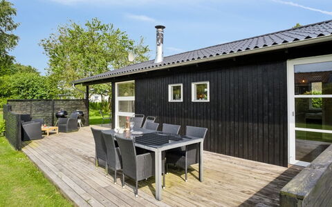 Volmer - 700M from the Sea: Decke, Flooring, Interior Design, Fussboden, Verbundwerkstoff, Möbel, Resort, Hotel, Design, Daylighting