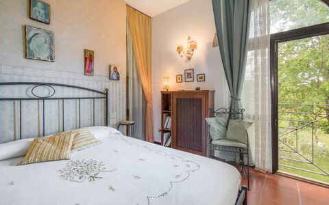 Casa Bellosguardo a Vinci: Möbel, Eigentum, Gebäude, Bilderrahmen, Cabinetry, Komfort, Holz, Bettrahmen, Textil, Interior Design