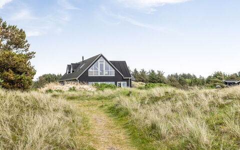 Ajvi - 900M from the Sea: Dachdecken, Hütte, Haus, Dach, Zuhause, Bauernhaus, Hütte, Estate, Dorf