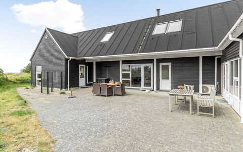 Ajvi - 900M from the Sea: Dachdecken, Hütte, Haus, Dach, Zuhause, Bauernhaus, Hütte, Estate, Dorf
