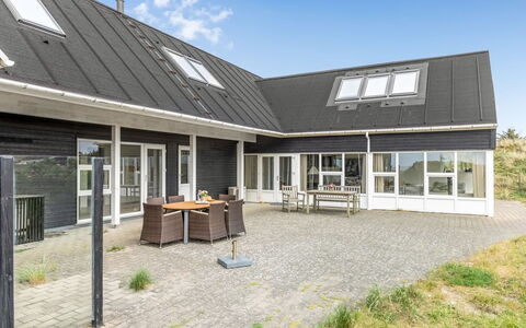 Ajvi - 900M from the Sea: Dachdecken, Hütte, Haus, Dach, Zuhause, Bauernhaus, Hütte, Estate, Dorf