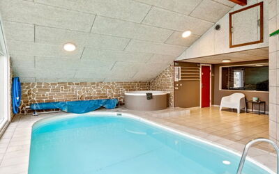 Fidelia - 400M from the Sea