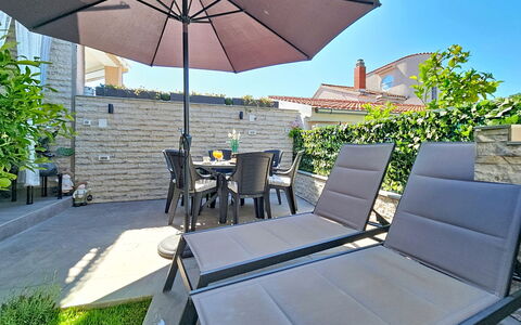 Id&La: Möbel, Gartenmöbel, Stuhl, Tisch Im Freien, Garten, Terrasse, Schatten, Regenschirm, Schwimmbad, Blumentopf