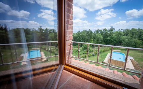 Vineyard’s Cottage With Pool, Ac, Wifi - Siena: Wolke, Himmel, Eigentum, Baum, Schatten, Die Architektur, Interior Design, Holz, Gebäude, Fussboden