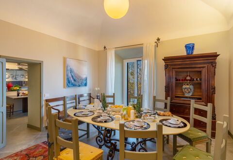 Sunset Sea View, Baratti, Populonia, Wifi, Ac: Tabelle, Möbel, Bilderrahmen, Fenster, Interior Design, Holz, Gelb, Gebäude, Stuhl, Grundeigentum