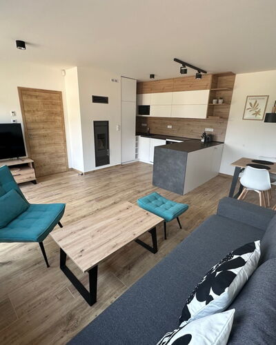 13Ka Ground Oasis with Terrace 14.2