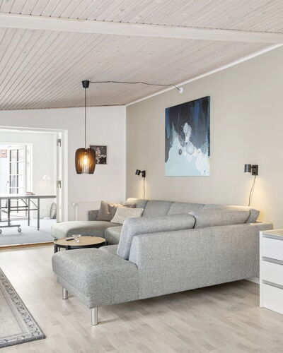 Edin - 100M from the Sea