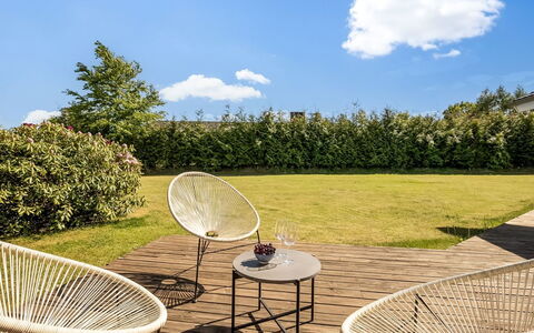 Anca - 450M from the Sea: Möbel, Gartenmöbel, Stuhl, Tisch Im Freien, Garten, Schatten, Garten, Rasen, Terrasse, Hinterhof