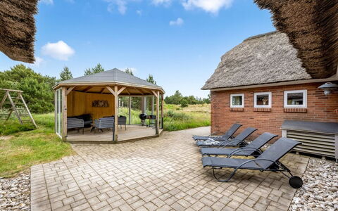 Lieselotte - 2.7Km from the Sea: Holz, Dach, Die Architektur, Zuhause, Haus, Hütte, Abstellgleis, Hartholz, Steigung, Estate