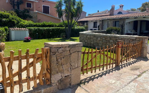 Damà: Garten, Steinwand, Zaun, Landscaping, Schatten, Auffahrt, Home Fechten, Garten, Hinterhof, Tor
