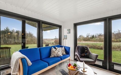 Jule - 1.3Km to the Fjord: Interior Design, Möbel, Wohnzimmer, Decke, Couch, Hartholz, Holzbeize, Stuhl, Design