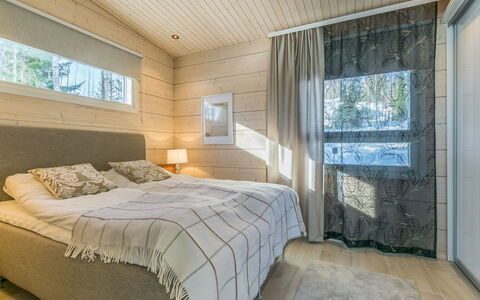 Villa Luoto: Holz, Flooring, Interior Design, Fussboden, Decke, Zimmer, Schlafzimmer, Holzboden, Bett, Hartholz