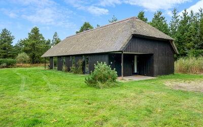 Dix - 900M from the Sea