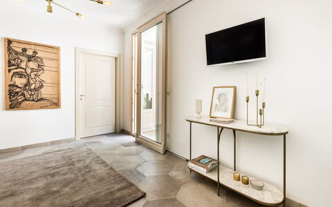 Alma Suite: Möbel, Eigentum, Bilderrahmen, Gebäude, Holz, Fernsehen, Interior Design, Beleuchtung, Haus, Wohnzimmer