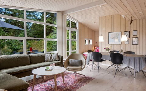Akkar - 1.8Km from the Sea: Interior Design, Möbel, Flooring, Fussboden, Holz, Decke, Wohnzimmer, Couch, Zuhause, Zimmer