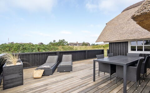 Kajin - 200M from the Sea: Holz, Dach, Die Architektur, Zuhause, Haus, Hütte, Abstellgleis, Hartholz, Steigung, Estate