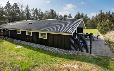 Darina - 1.5Km from the Sea: Holz, Dach, Zuhause, Haus, Die Architektur, Abstellgleis, Grundstueck, Hütte, Schuppen, Gartenbauten