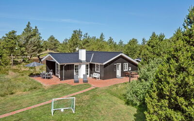 Raili - 1.5Km from the Sea