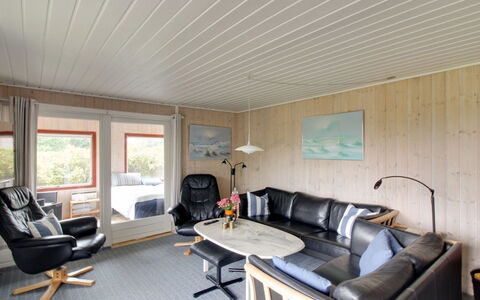 Kastehelmi - 400M from the Sea: Holz, Decke, Interior Design, Flooring, Möbel, Fussboden, Wohnzimmer, Couch, Zimmer