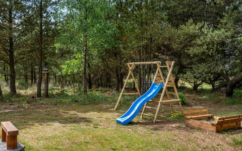 Elske - 1.1Km from the Sea: Holz, Holzboden, Flooring, Hartholz, Planke, Holzbeize, Deck, Fussboden, Zuhause, Abstellgleis