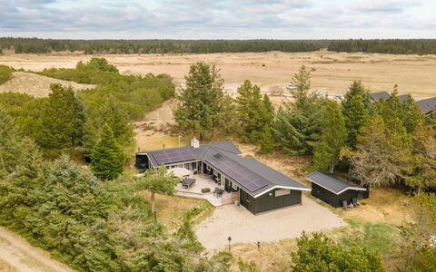 Taneli - 2.2Km from the Sea: Dach, Haus, Wohngebiet, Zuhause, Estate, Hütte, Design