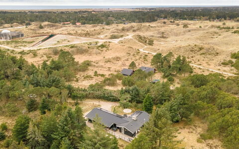 Taneli - 2.2Km from the Sea: Dach, Haus, Wohngebiet, Zuhause, Estate, Hütte, Design