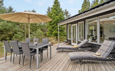 Taneli - 2.2Km from the Sea: Dach, Haus, Wohngebiet, Zuhause, Estate, Hütte, Design