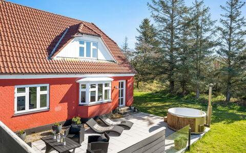 Thorlak - 1Km from the Sea: Haus, Zuhause, Hütte, Estate, Garten, Bauernhaus, Abstellgleis, Gartenbauten, Veranda