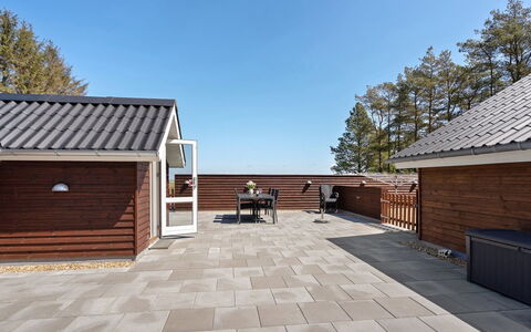 Saila - 500M to the Fjord: Zuhause, Hütte, Tür, Estate, Schatten, Abstellgleis, Hartholz, Gartenbauten, Veranda, Design