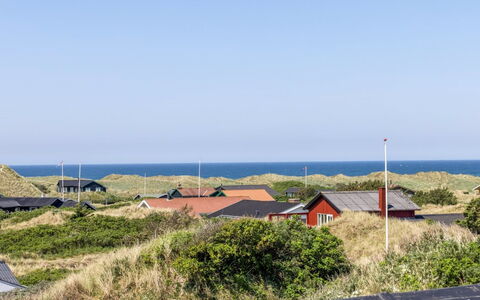 Letje - 500M from the Sea: Holz, Zuhause, Veranda, Deck, Hartholz, Dach, Holzbeize, Holzboden, Eco Hotel