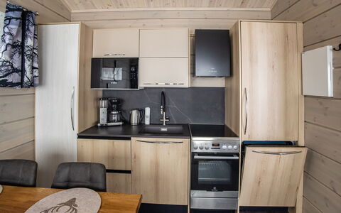 Hehku: Holz, Flooring, Möbel, Fussboden, Küche, Interior Design, Cabinetry, Zimmer, Countertop, Decke
