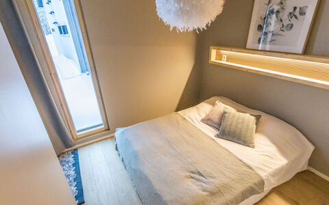 Villa Aava: Möbel, Stuhl, Gartenmöbel, Tabelle, Holz, Tisch Im Freien, Küche & Esszimmer Tisch, Schatten, Garten, Regenschirm