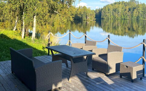 Brofeldt: Bett, Möbel, Schlafzimmer, Interior Design, Bedding, Bettdecke, Flooring, Holz, Fussboden, Zimmer
