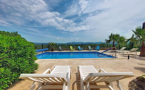 Les Lauriers Blancs: Schwimmbad, Resort, Gartenmöbel, Eco Hotel, Sonnenliege, Hotel, Ferienort, Regenschirm