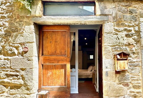 Vicolo Della Scala Rooms: Eigentum, Tür, Gebäude, Holz, Die Architektur, Backstein, Home Door, Fassade, Mauerwerk