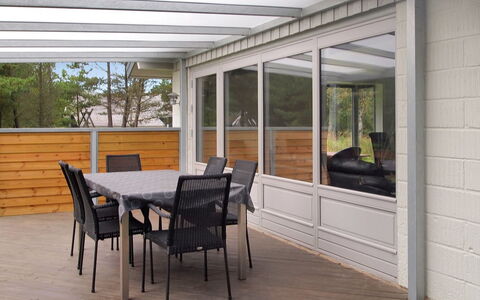 Manko - 1Km from the Sea: Holz, Veranda, Gartenmöbel, Deck, Hartholz, Schatten, Outdoor Struktur, Glas, Holzbeize, Terrasse