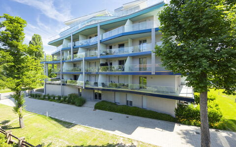 Mistral: Blau, Wohnung, Balkon, Schatten, Eigentumswohnung, Villa, Eco Hotel, Hotel