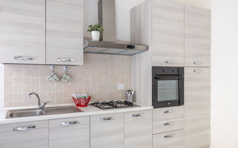 Maison Loreto: Cabinetry, Countertop, Eigentum, Möbel, Gebäude, Zapfhahn, Spüle, Sinken, Küchengerät, Küche