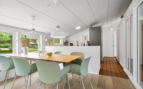 Maritha - 400M from the Sea: Interior Design, Flooring, Möbel, Fussboden, Holz, Decke, Küche & Esszimmer Tisch, Holzboden, Esszimmer, Tabelle