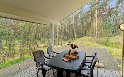Ava - 850M from the Sea: Möbel, Interior Design, Flooring, Fussboden, Decke, Zimmer, Stuhl, Tabelle, Wohnung, Küche & Esszimmer Tisch
