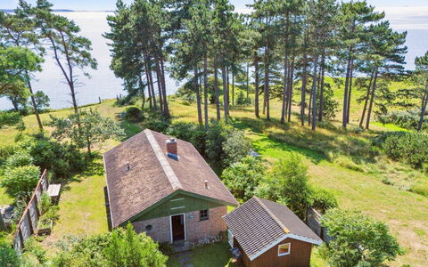 Uschi - 86M from the Sea: Bergforms, Berg, Hügel, Gebirge, Bergstation, Menschliche Siedlung, Urban Design, Alpen, Senke, Gipfel