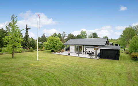 Ginie - 600M from the Sea