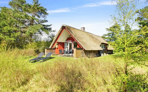 Efimija - 1.4Km from the Sea: Hütte, Dachdecken, Hütte, Bauernhaus, Bauernhof