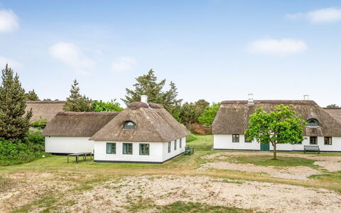 Wandrath - 2Km from the Sea: Haus, Dach, Zuhause, Hütte, Schuppen, Gartenbauten, Abstellgleis, Garten, Blockhaus, Hütte