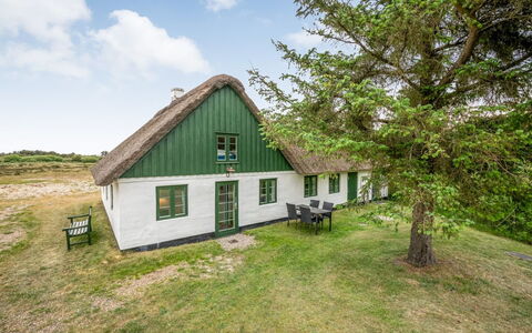 Wandrath - 2Km from the Sea: Haus, Dach, Zuhause, Hütte, Schuppen, Gartenbauten, Abstellgleis, Garten, Blockhaus, Hütte