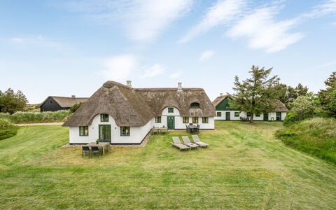 Wandrath - 2Km from the Sea: Haus, Dach, Zuhause, Hütte, Schuppen, Gartenbauten, Abstellgleis, Garten, Blockhaus, Hütte