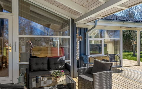 Anastaja - 550M from the Sea: Möbel, Interior Design, Holz, Decke, Flooring, Fussboden, Holzboden, Küche & Esszimmer Tisch, Tabelle, Light Fixture