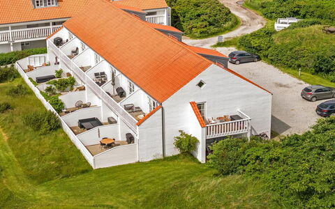 Jelke - 1Km from the Sea: 