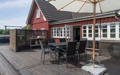 Ieva - 3.9Km from the Sea